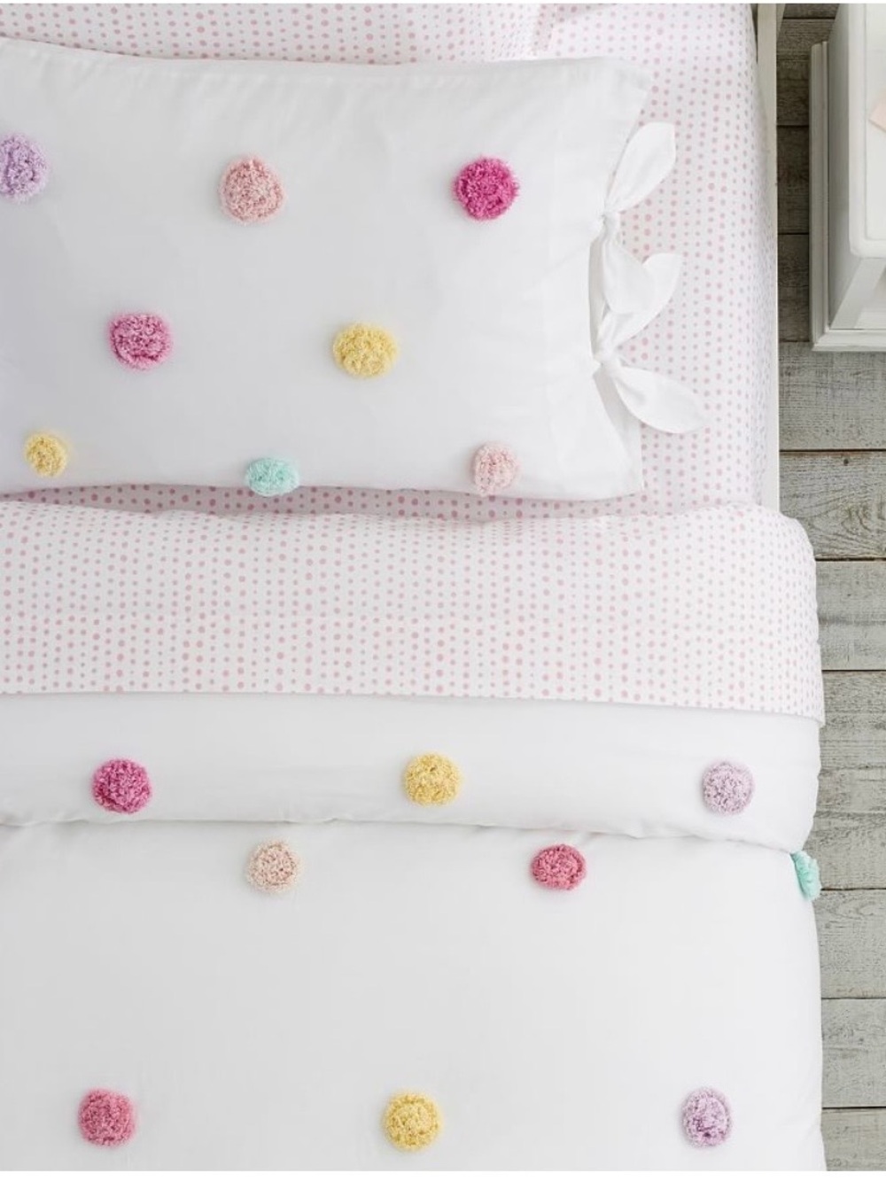 Pottery Barn Kids Zoey Pom Pom Duvet Cover NWT twin